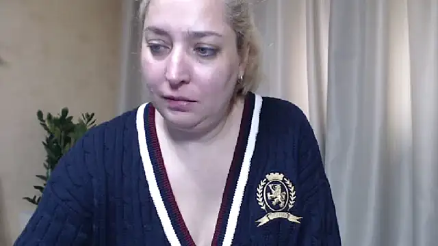 sweetpussy13 webcam