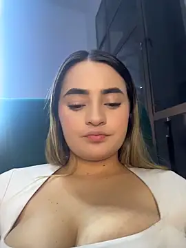 Antonella_Julieta webcam