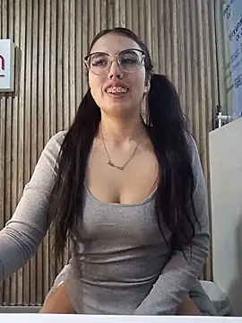 Valk_submissive webcam