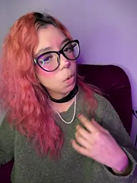 Valen-Foxx1 webcam