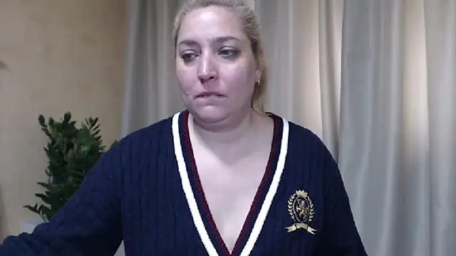 sweetpussy13 webcam