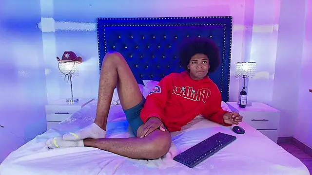 Cristal_and_luke webcam