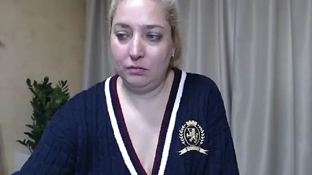 sweetpussy13 - Sweetpussy13's free webcam - UK Sex Cams