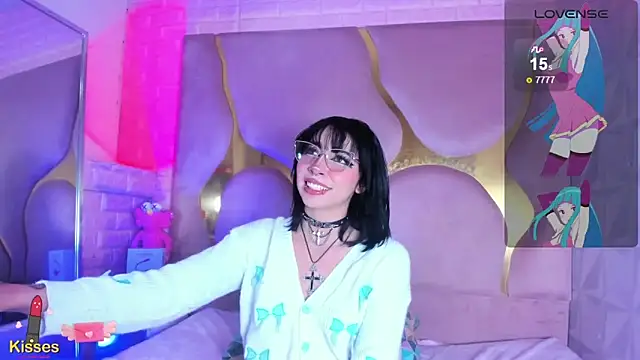 NaniiSisy webcam