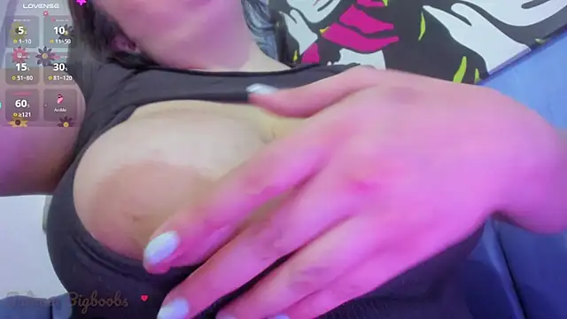 Juliana_bigboobs webcam