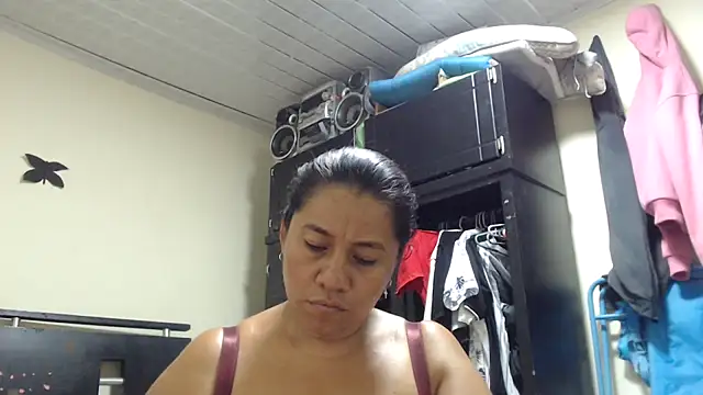adrixxx38 webcam
