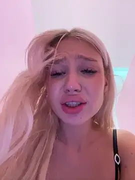 Kiss_Auroraa webcam
