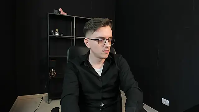 felixstarkk - FelixStarkk's free webcam - UK Sex Cams