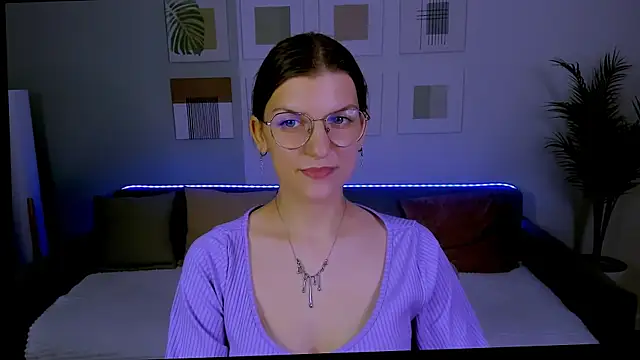 AnnaThorne webcam