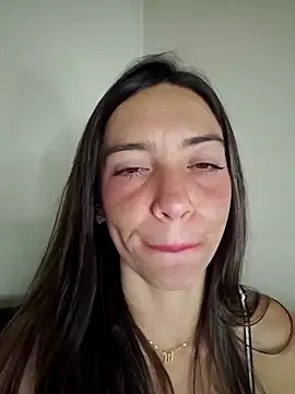 loveuu-bae webcam