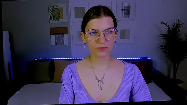 AnnaThorne webcam
