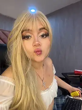 lya_nekko_ webcam