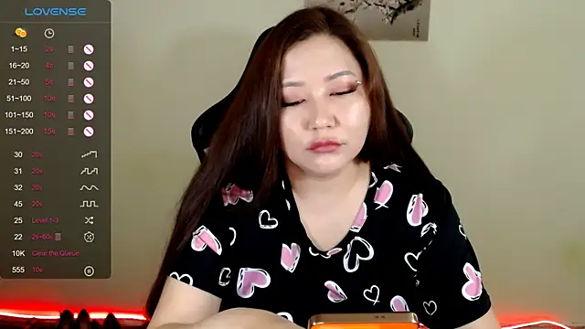 LisaAsianFlower webcam