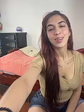 Webcam Model (MariamGray1) is live