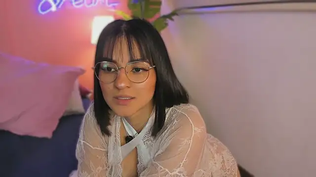 SoySaraa webcam