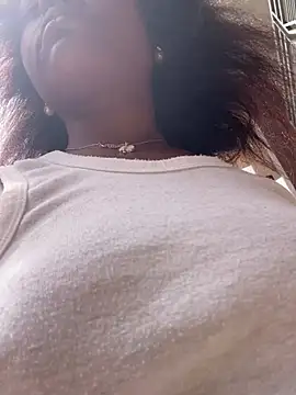 Dellah27 live sex cam