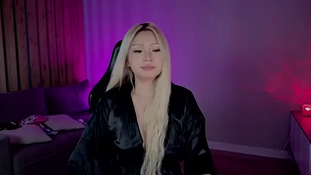 RileyMee webcam