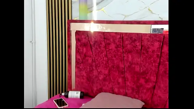 Tiana_hots webcam