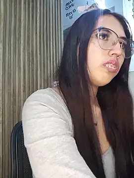 valk_submissive - Valk_submissive's free webcam - UK Sex Cams