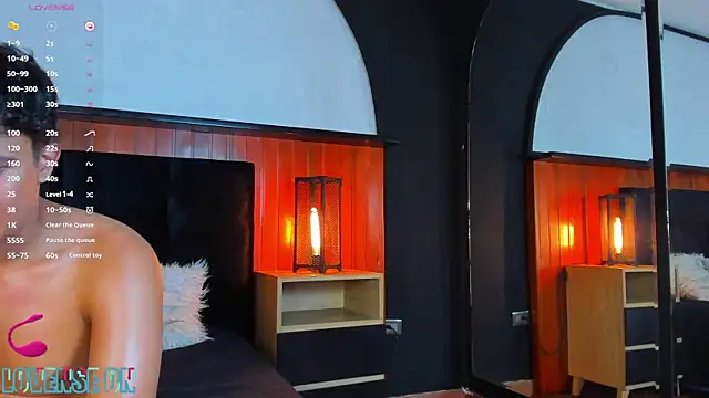 Leo_Savage_ webcam