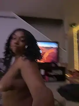 XKimmyGreen webcam