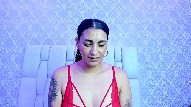 Skarlett_Kiss webcam