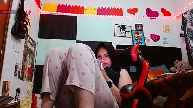 Saray_extrovert_ webcam