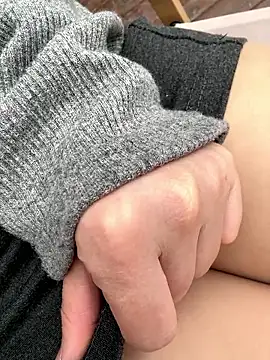 美女yourkeer在线直播