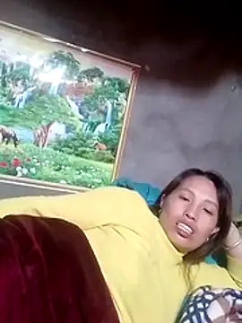 Gummiesu live sex cam