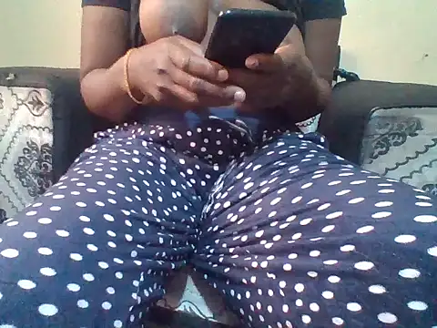 Sexyaryaa webcam