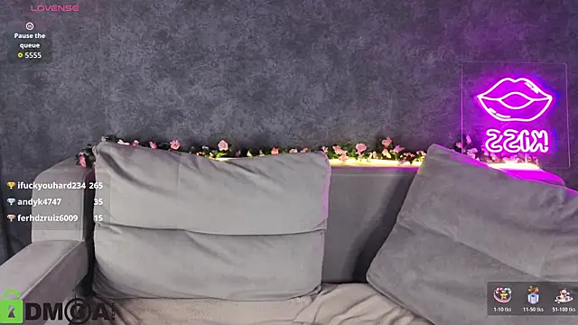 Lori_Bllossom webcam