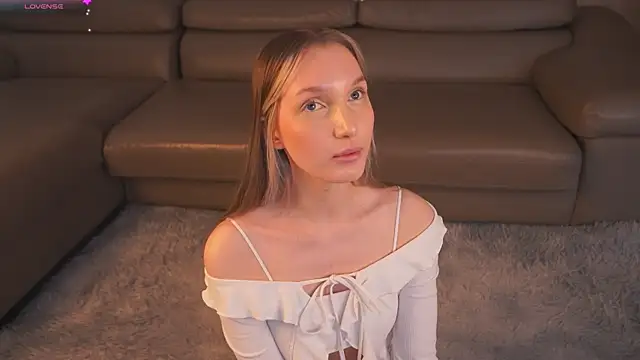 YvetteMilbrett webcam