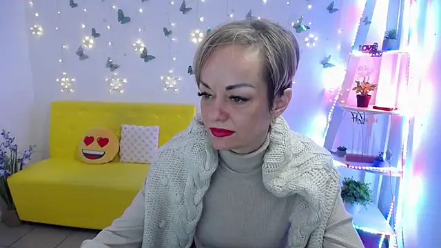 NikaMayu webcam