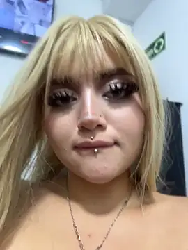 lya_nekko_ webcam