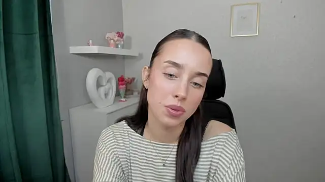 AdeleSolo webcam