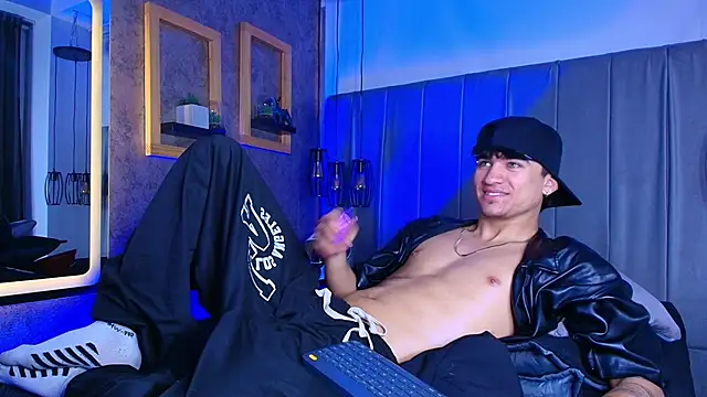 The_BossCrown webcam