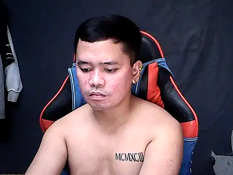 sweet_sexyasian69 (M young) - Cum in public or private to receiveb tks