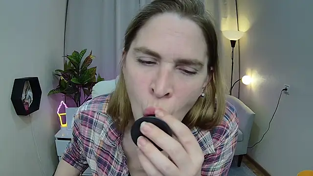 TessaDaybreak webcam