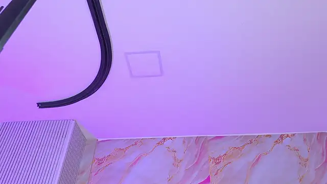 emmacurvy webcam