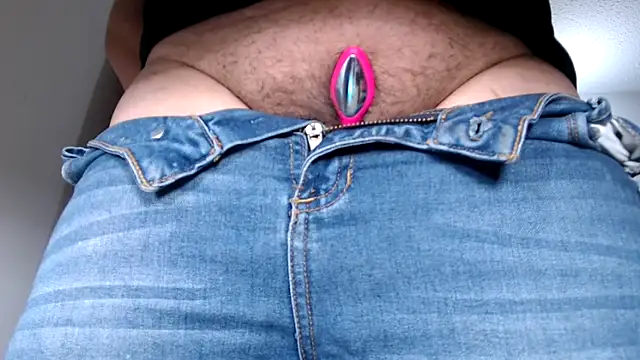 EmmyHornyDirty webcam