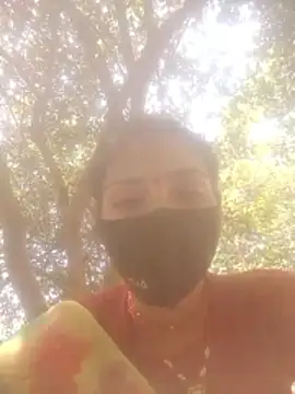 Webcam Model (Laxmi9090)  is live.Free join now!