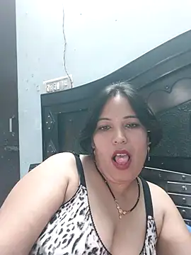 Poojabhabi101 webcam