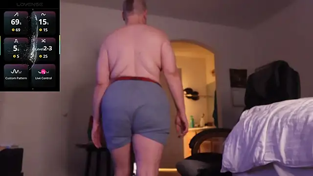 BellaBlueBBW webcam