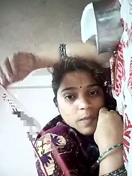 Trisha_71 webcam