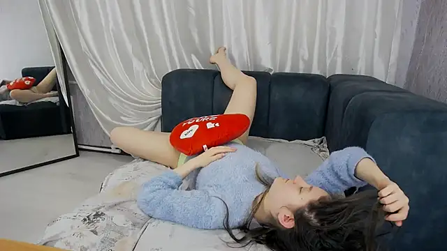 Holliy_Cooper webcam