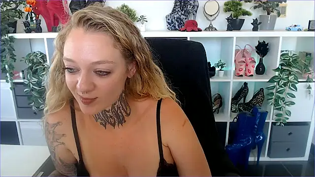 Valery_Venom webcam