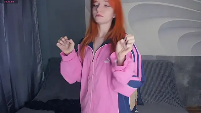 TarynPalek webcam