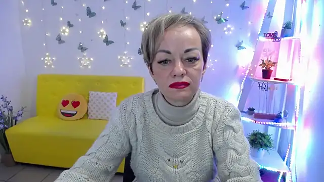NikaMayu webcam