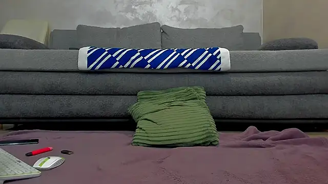 emilianna666 (F milf) - squirt