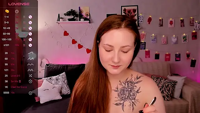 velvet_cherry_ webcam